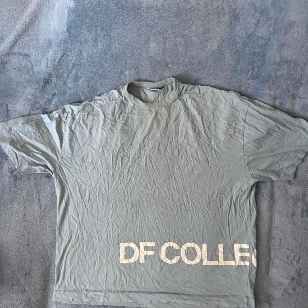 ASOS‎ DESIGN oversized baby blue t-shirt with white logo. Men Size 2xl